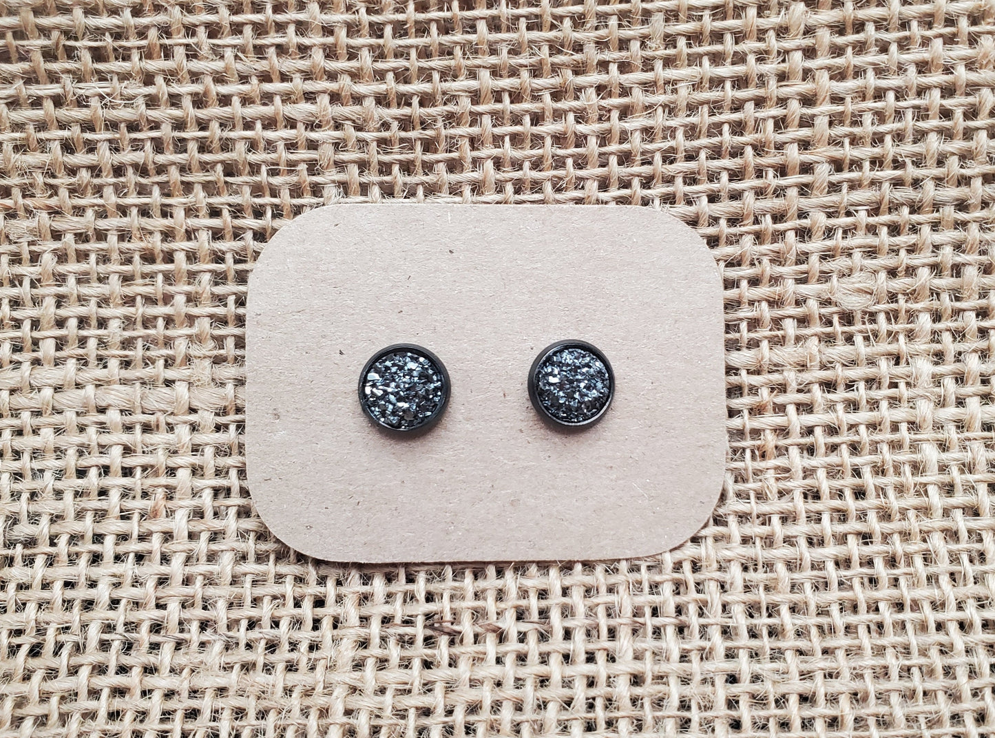 Taupe Stud on Black - 8mm