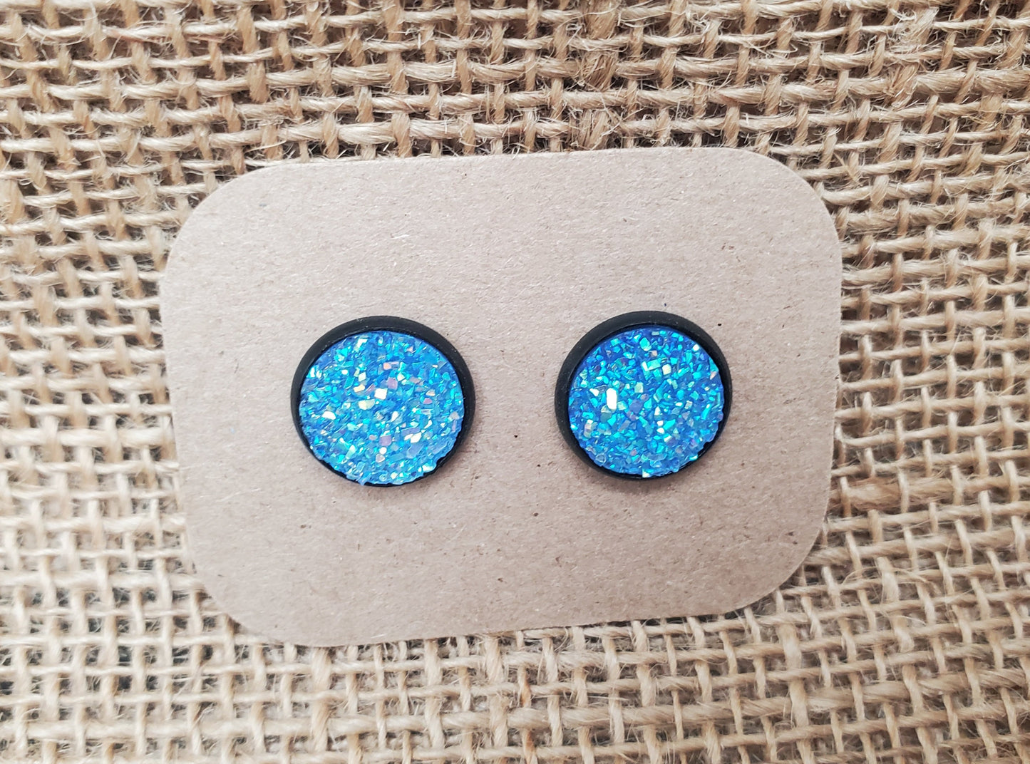 Elsa Stud on Black -12mm