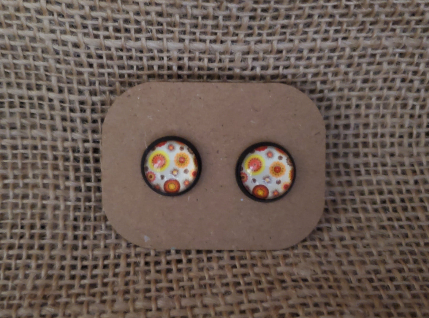 Cabochon Stud 039