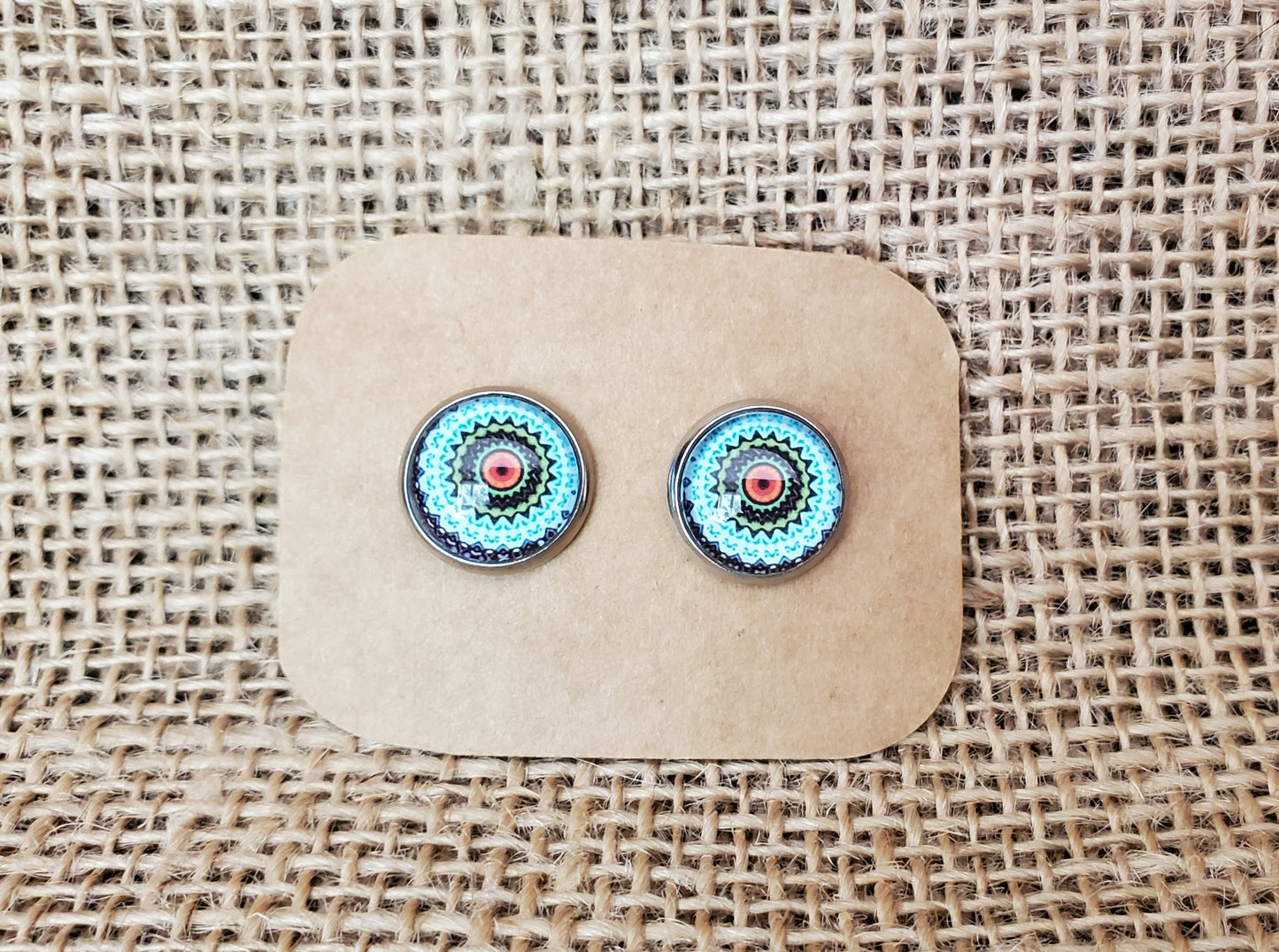 Cabochon Stud 055