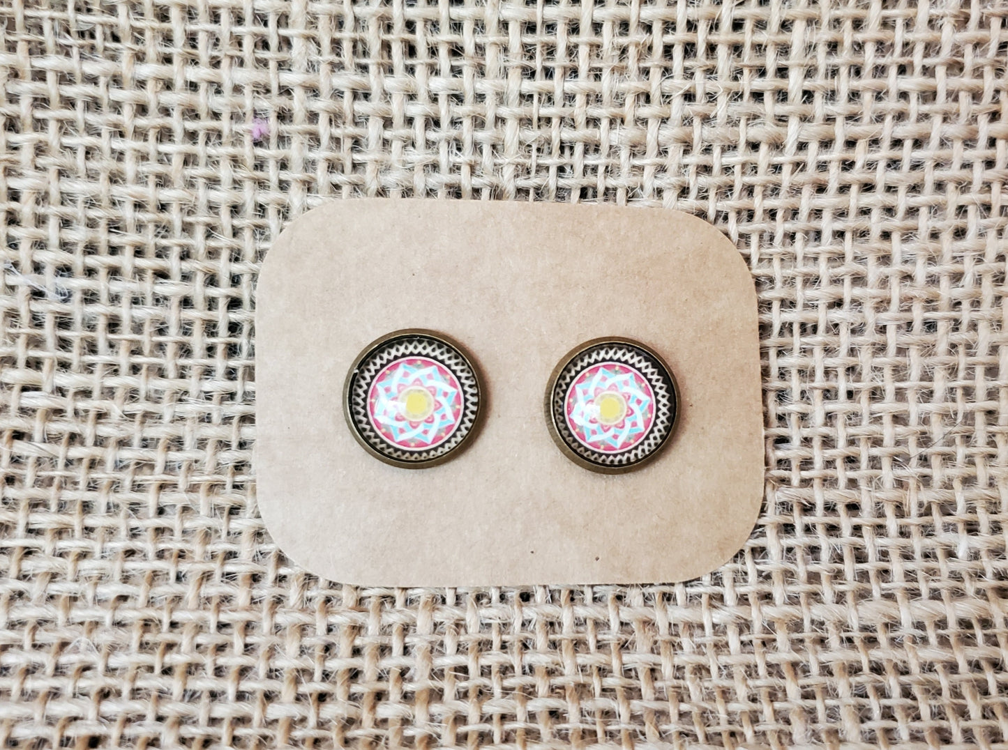 Cabochon Stud 028