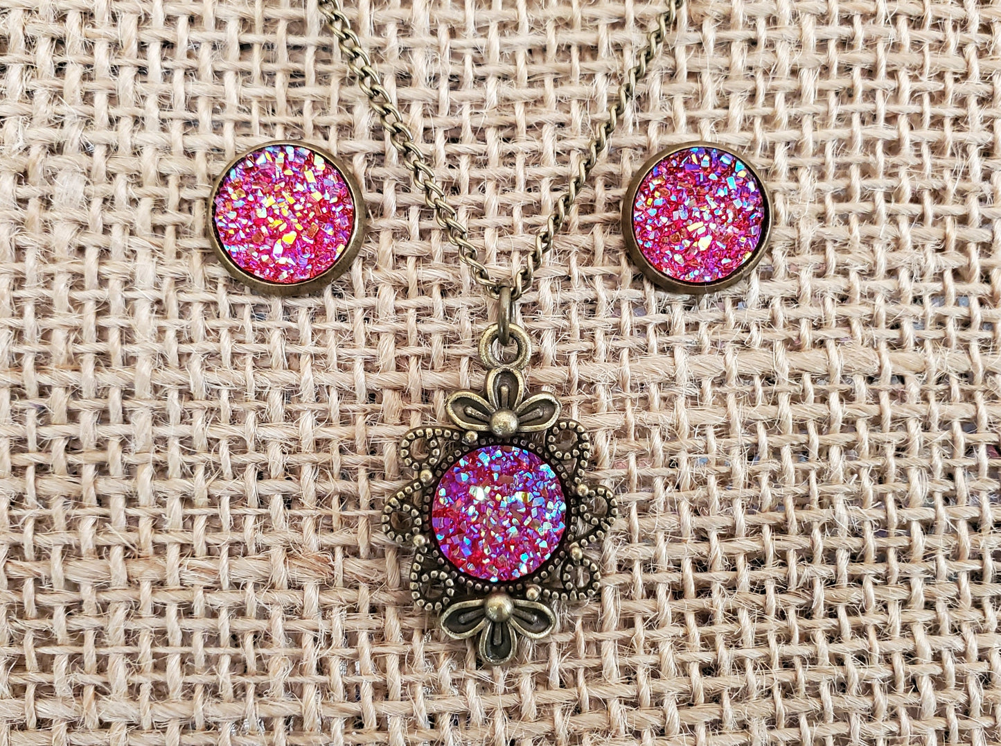 Ruby Druzy Sey
