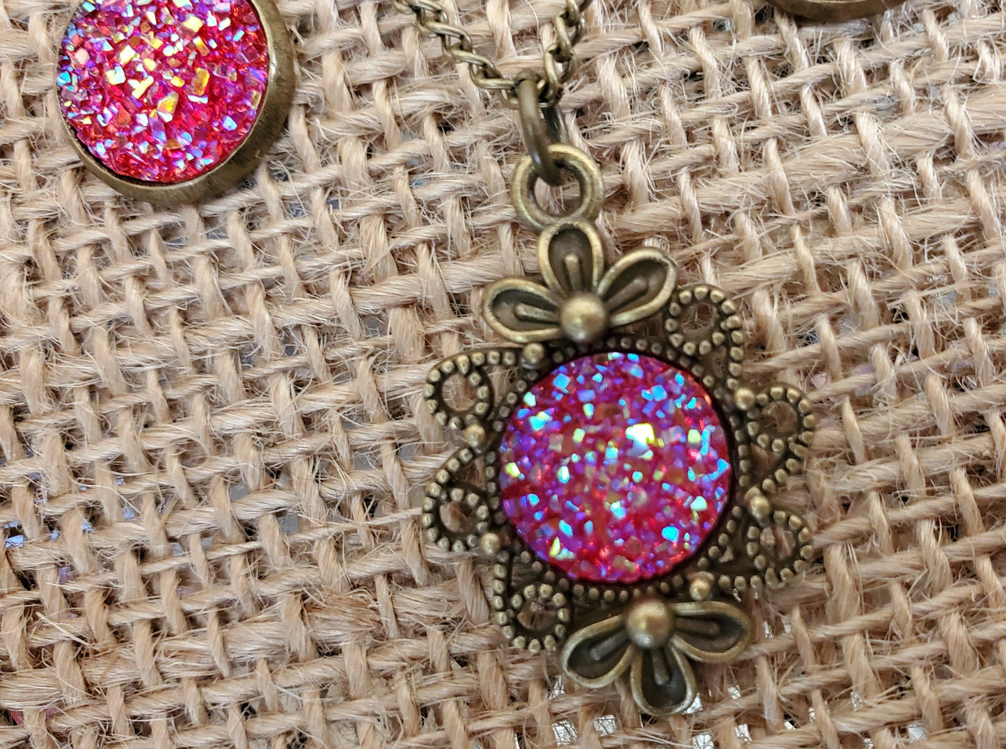 Ruby Druzy Sey