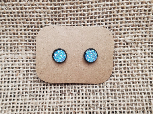 Elsa Stud on Black - 8mm