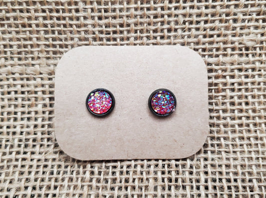 Magenta Stud on Black - 8mm