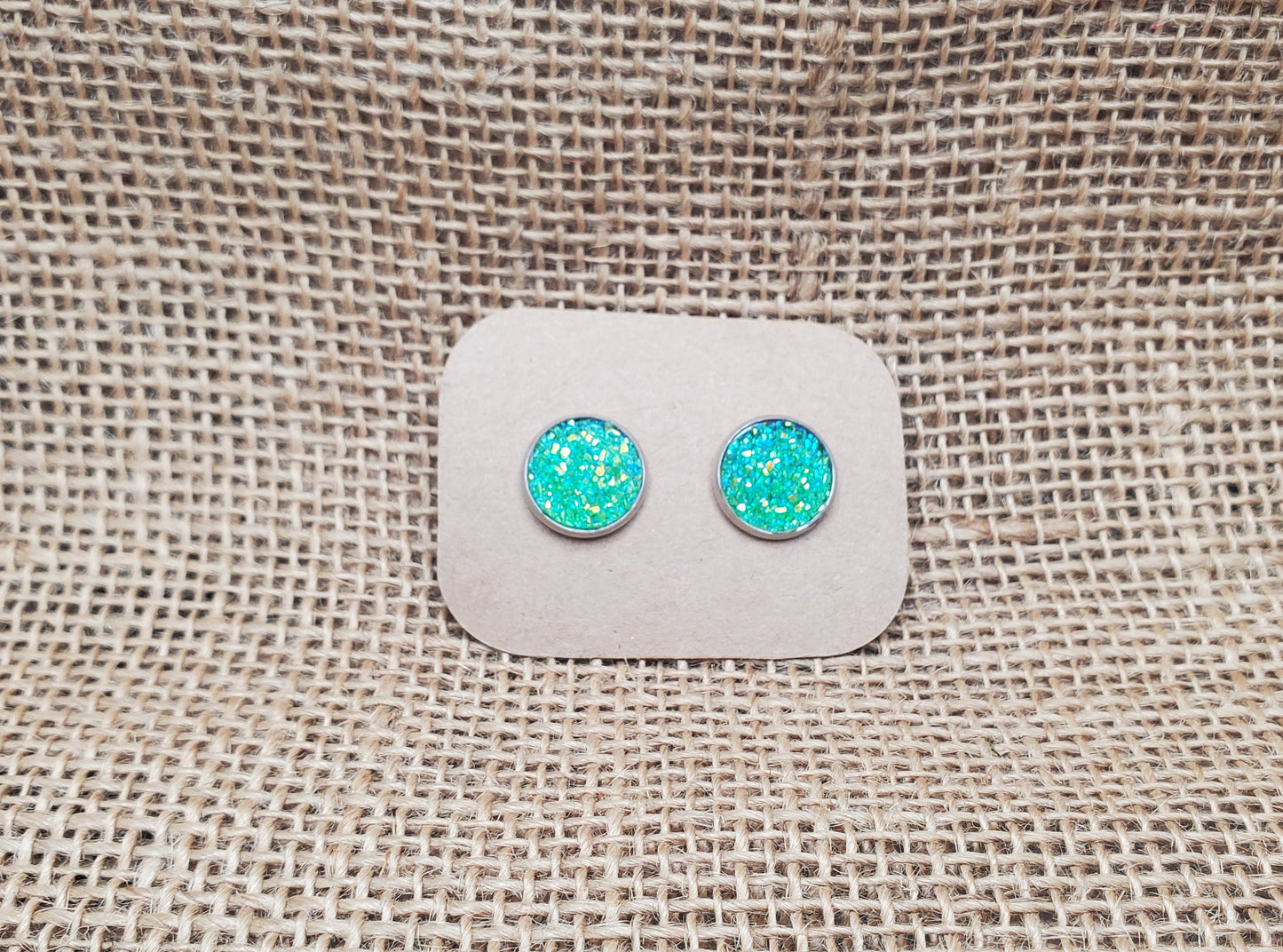Lime Stud on Silver - 12mm