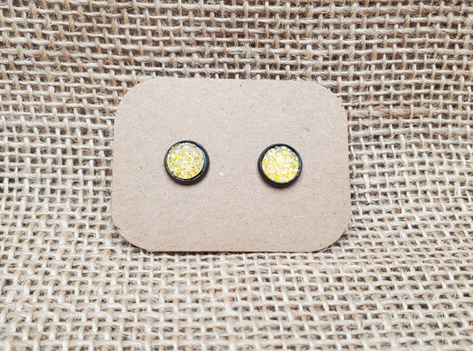 Lemon Stud on Black - 8mm