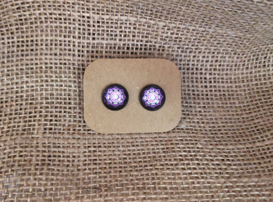 Cabochon Stud 001