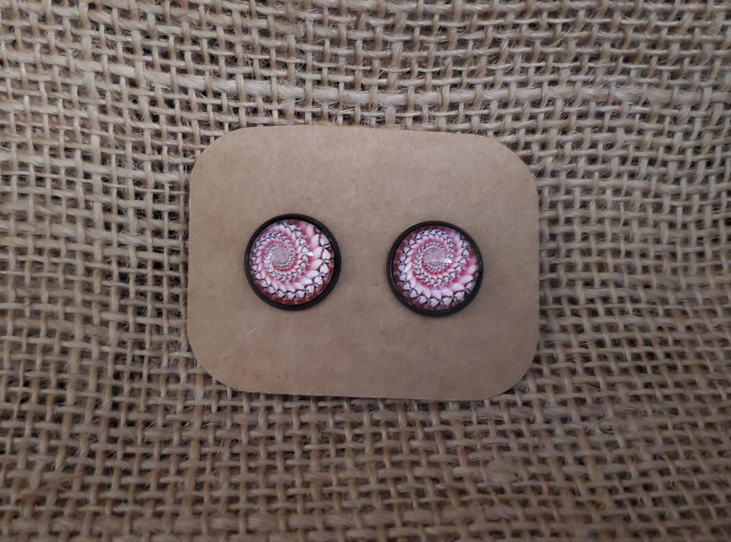 Cabochon Stud 010