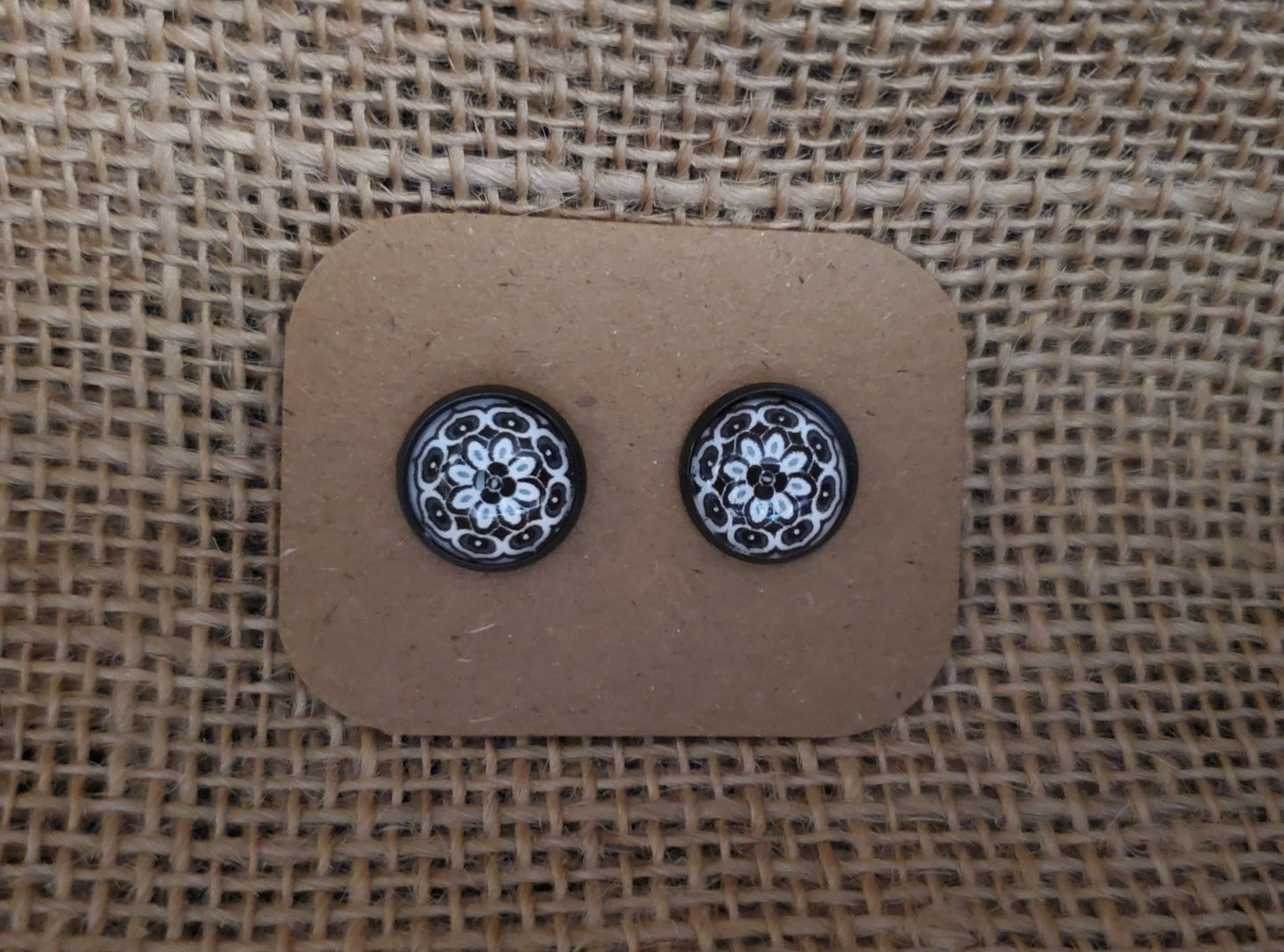 Cabochon Stud 015