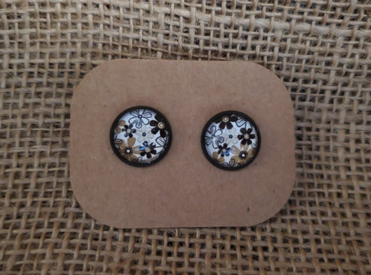 Cabochon Stud 030