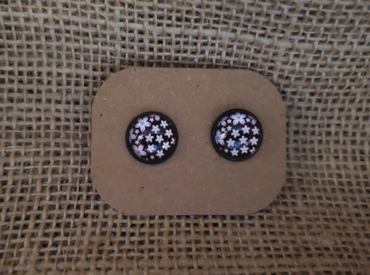 Cabochon Stud 032