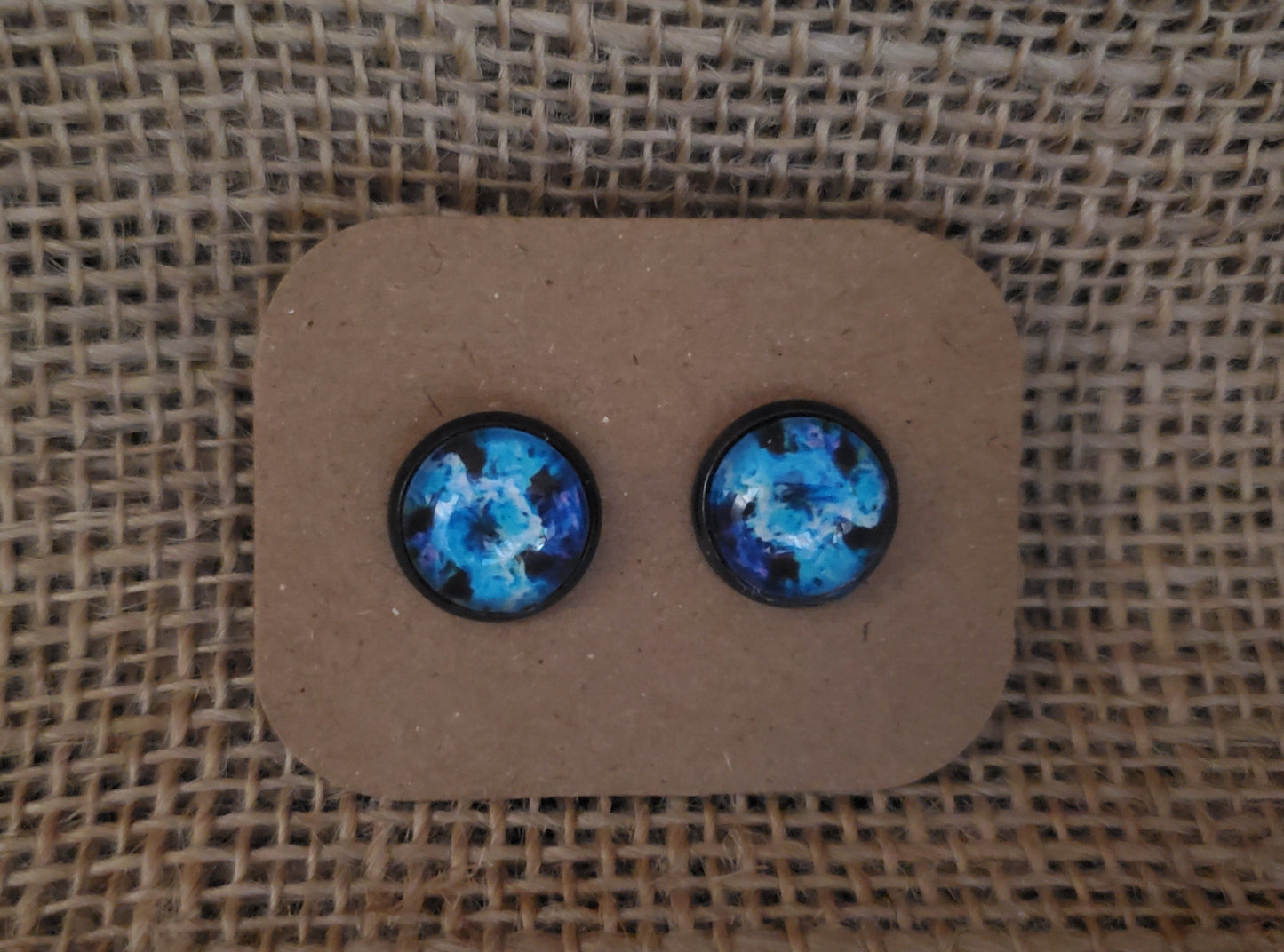 Cabochon Stud 036