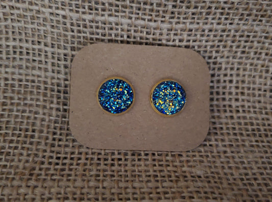 Emerald Blue Stud on Gold - 12mm