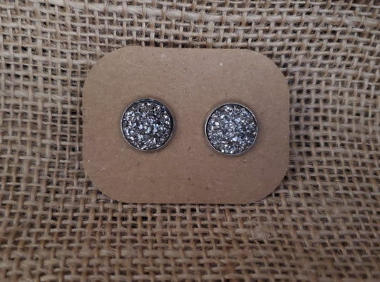 Taupe Stud on Silver - 12mm