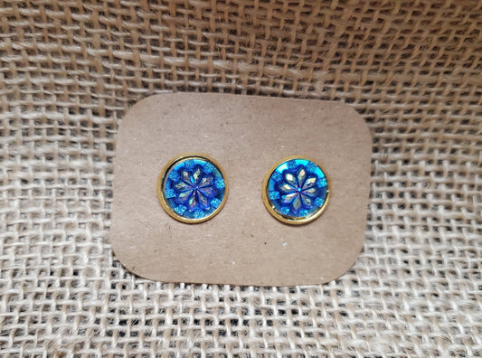 Blue Sunburst Stud on Gold