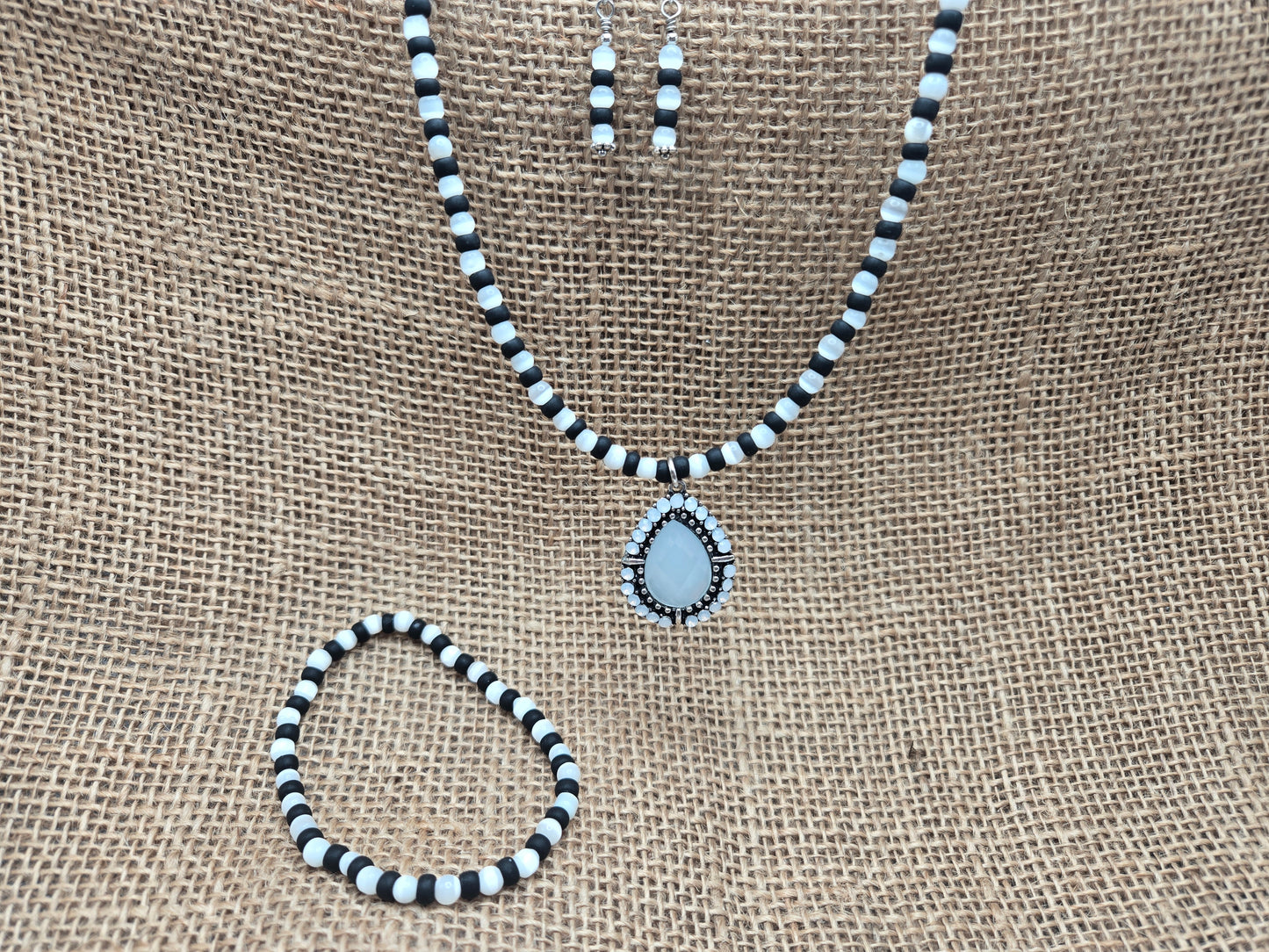 Black and White 3pc Necklace Set