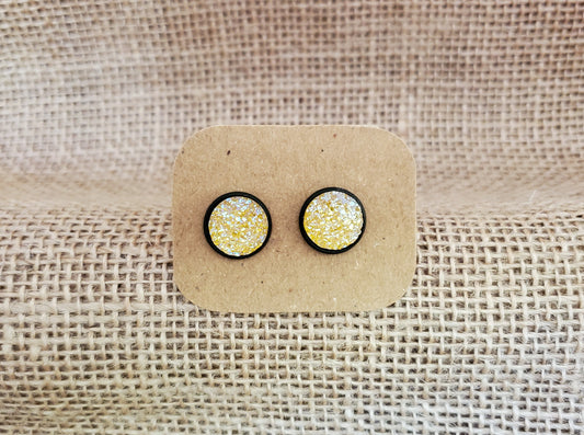 Lemon Stud on Black -12mm